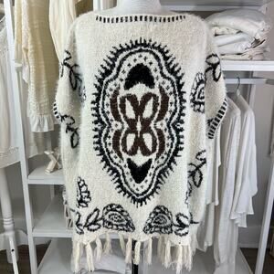 Very Moda Aztec one size short sleeve soft western wear Sweater w fringe #1662